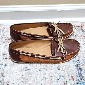 Dockers DKJENSA women's Leather Boat Shoes Loafers Versatile Shoes Size 7.5M.